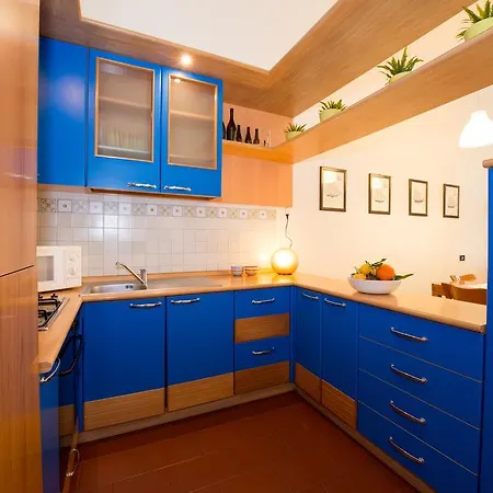 Garibaldi Centro - East End Apartment Bari